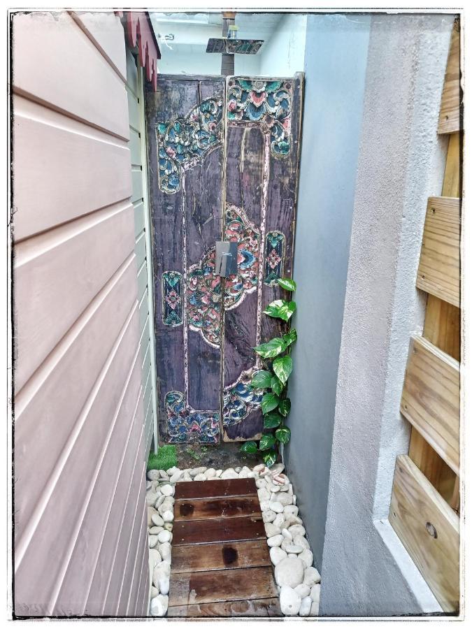 La Cabane D'Artiste Cul de Sac Extérieur photo